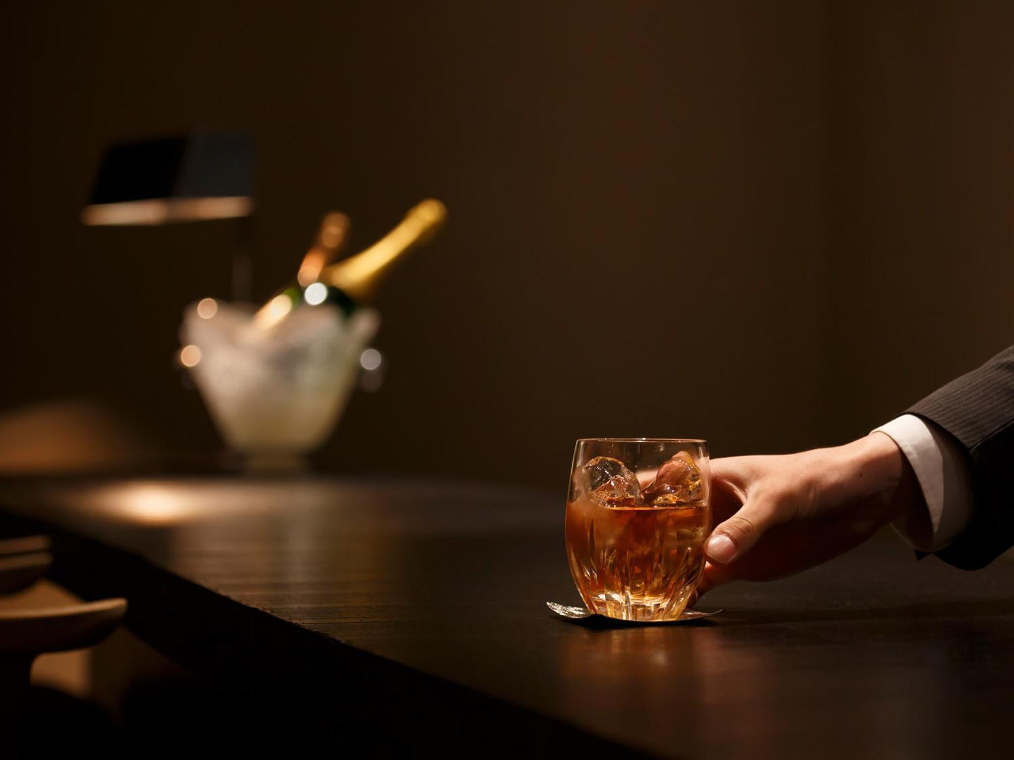 Hotel The Celestine Kyoto Gion Exterior photo A bartender serving a drink